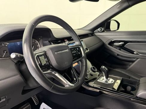 Used 2023 Land Rover Range Rover Evoque R-Dynamic SE AWD/4WD image 17