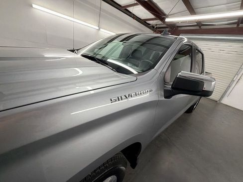 Used 2025 Chevrolet Silverado 1500 LT AWD/4WD image 31