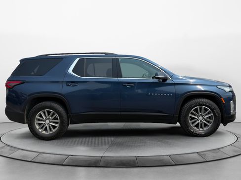 Used 2023 Chevrolet Traverse LT AWD/4WD image 2
