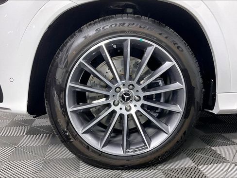 New 2026 Mercedes-Benz GLE 450 4MATIC image 11