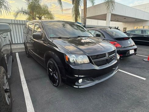 Used 2020 Dodge Grand Caravan GT image 1