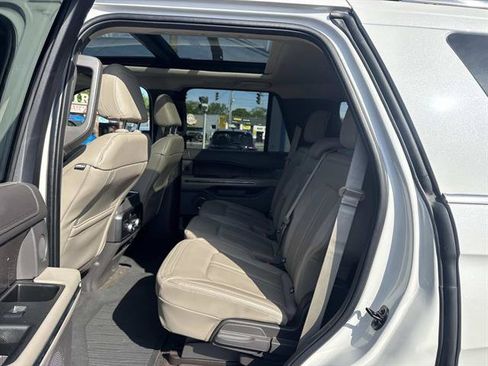 Used 2021 Ford Expedition Limited AWD/4WD image 8