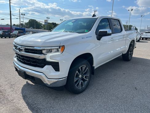 Used 2023 Chevrolet Silverado 1500 LT AWD/4WD image 1