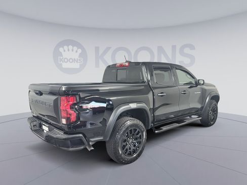 Used 2024 Chevrolet Colorado Trail Boss w/ Technology Package image 7