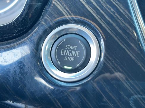 Used 2021 Cadillac XT6 Premium Luxury image 26