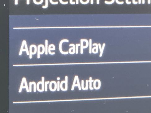 Used 2022 Toyota Corolla Cross LE image 3