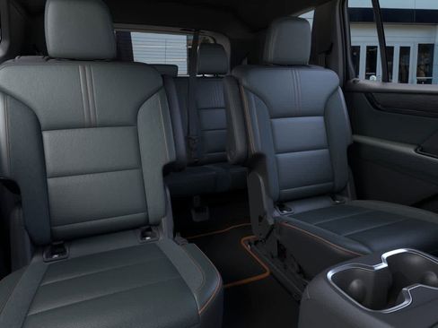New 2026 GMC Acadia AT4 w/ Luxury Package AWD/4WD image 17