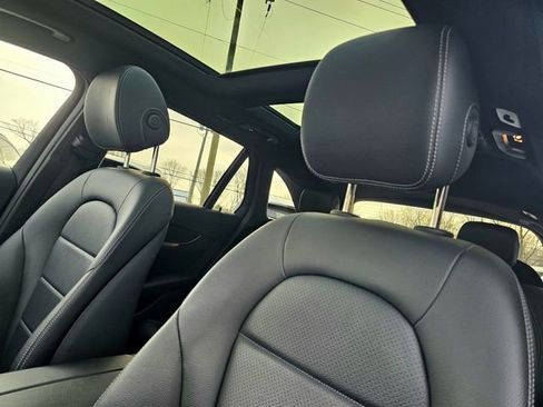Used 2021 Mercedes-Benz GLC 300 4MATIC image 19