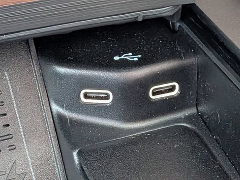 Used 2025 Mercedes-Benz G 63 AMG 4MATIC image 23