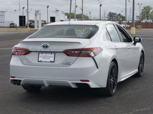 Used 2022 Toyota Camry XSE w/ Navigation Upgrade Package image 19