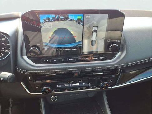 Certified 2023 Nissan Rogue SL w/ SL Premium Package FWD image 15