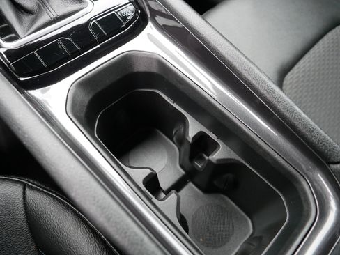 Certified 2024 Jeep Compass Latitude image 33