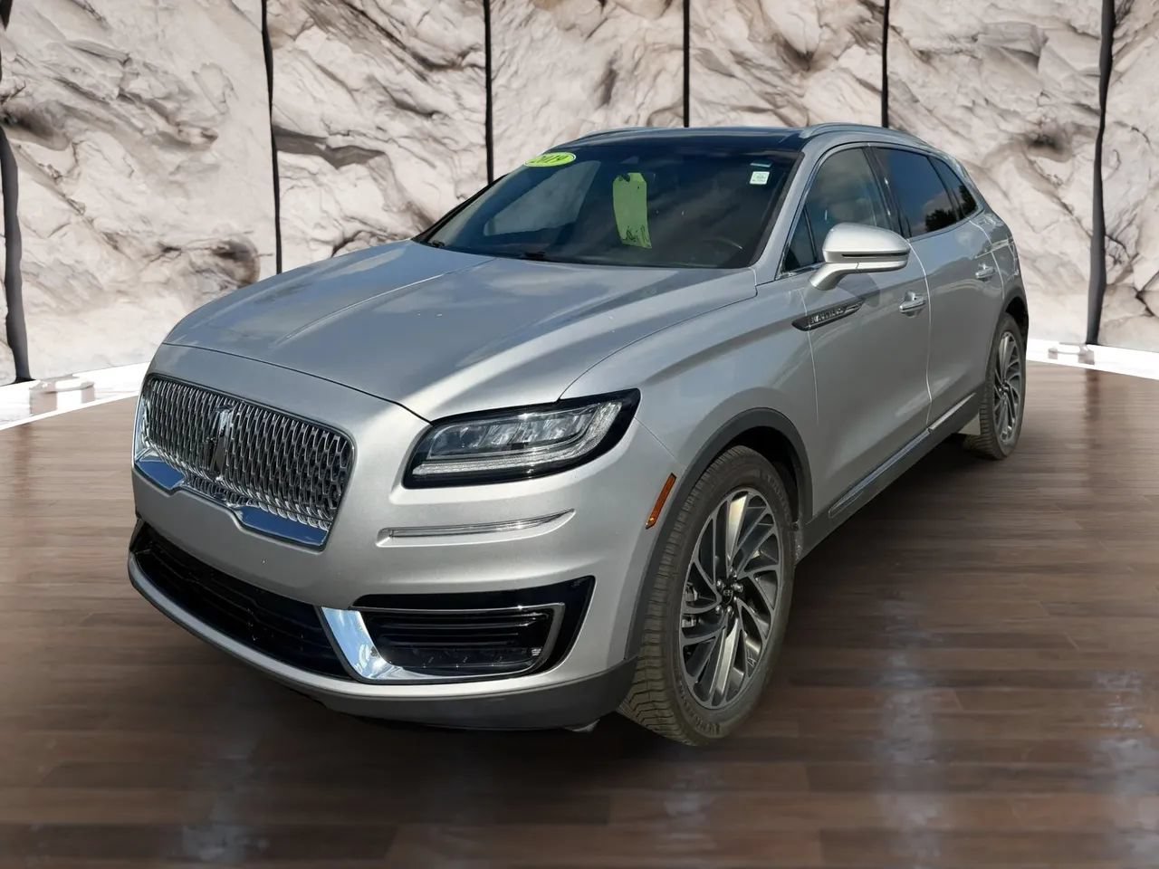Used 2019 Lincoln Nautilus Reserve w/ Cargo Utility Package AWD/4WD image 3