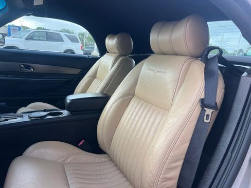 Used 2004 Ford Thunderbird image 19