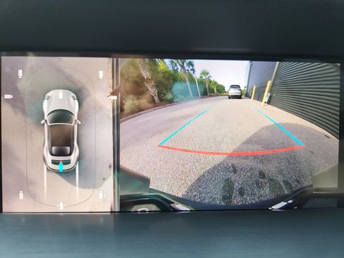 Certified 2025 Porsche 911 Carrera image 31