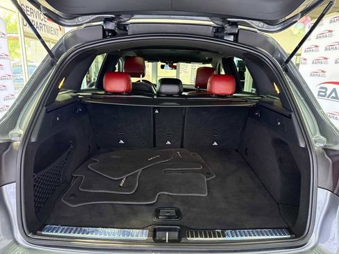 Used 2021 Mercedes-Benz GLC 300 4MATIC w/ AMG Line image 58