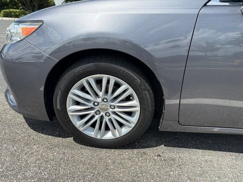 Used 2015 Lexus ES 350 w/ Luxury Package FWD image 9