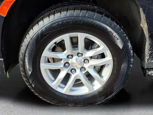 Used 2022 Chevrolet Tahoe LT w/ Luxury Package image 10