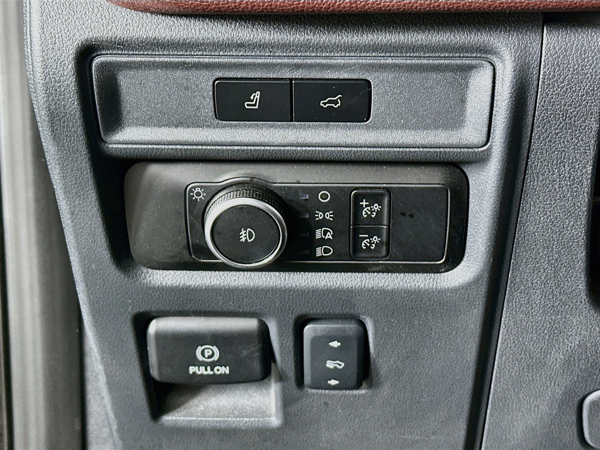 Used 2024 Ford Expedition Limited RWD image 17