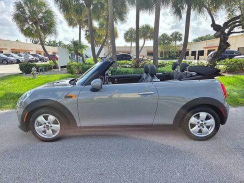 Used 2019 MINI Cooper Convertible FWD image 11