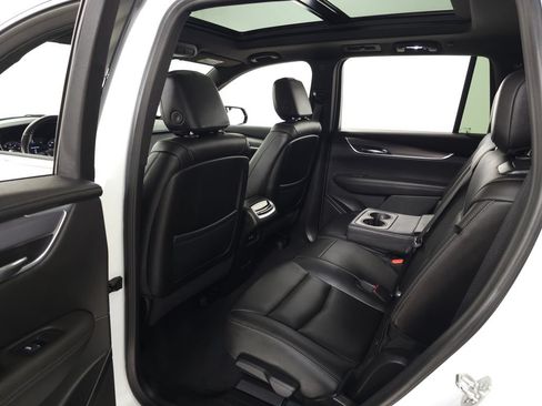 Certified 2024 Cadillac XT6 Luxury AWD/4WD image 31