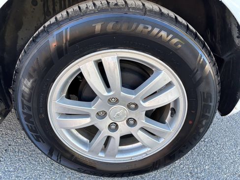 Used 2015 Chevrolet Sonic LT image 37