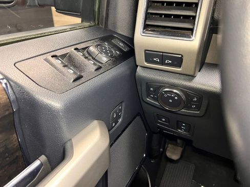 Used 2022 Ford F350 Lariat w/ Lariat Ultimate Package image 29