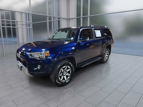 Used 2024 Toyota 4Runner TRD Off-Road Premium w/ Moonroof Package AWD/4WD image 4