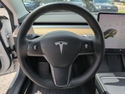 Used 2021 Tesla Model 3 Long Range AWD/4WD image 12