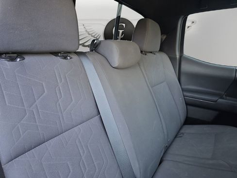 Used 2019 Toyota Tacoma TRD Off-Road RWD image 17