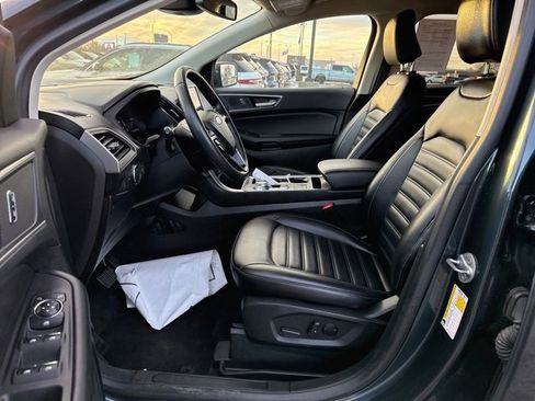 Used 2022 Ford Edge SEL w/ Convenience Package image 12