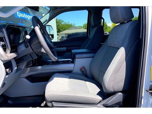 Used 2025 Ford F350 XLT w/ Black Appearance Package AWD/4WD image 26