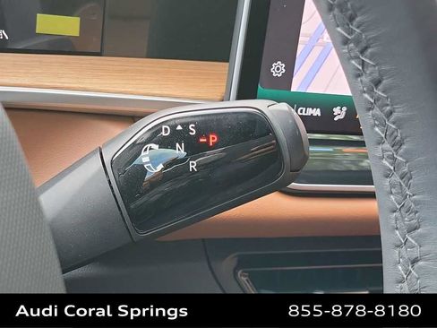 Used 2026 Volkswagen Tiguan SEL R-Line AWD/4WD image 25