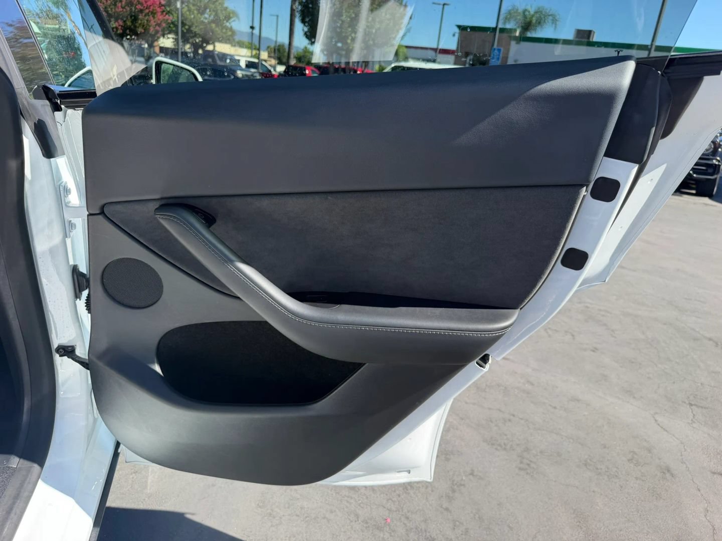 Used 2023 Tesla Model Y AWD image 23