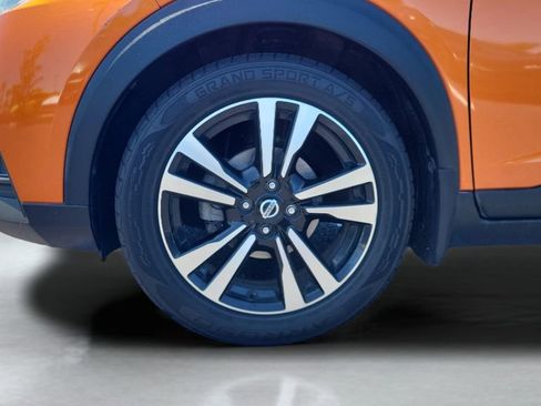 Used 2020 Nissan Kicks SV FWD image 26