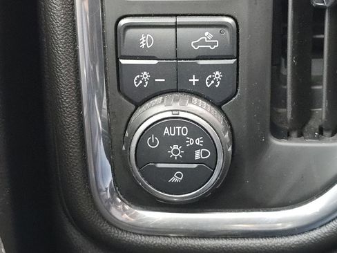 Used 2020 Chevrolet Silverado 1500 LT Trail Boss image 21