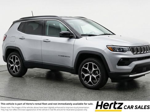 Used 2025 Jeep Compass Limited image 1