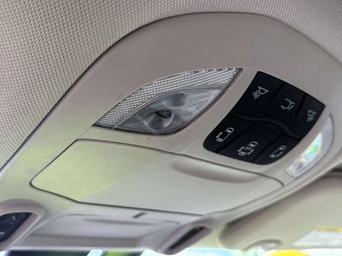Used 2019 Chrysler Pacifica Limited FWD image 41