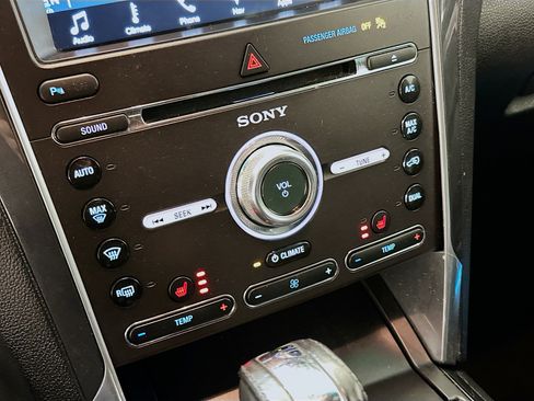 Used 2017 Ford Explorer Sport image 24