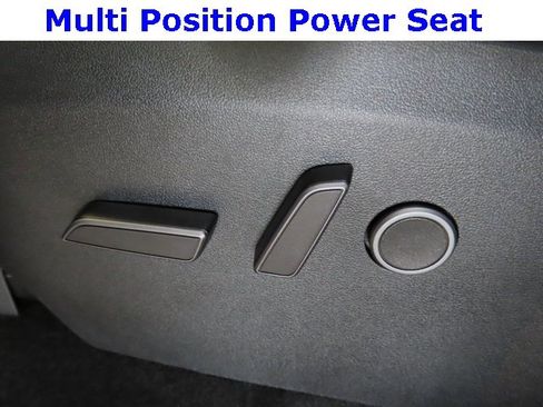 Used 2023 Tesla Model Y Long Range image 18