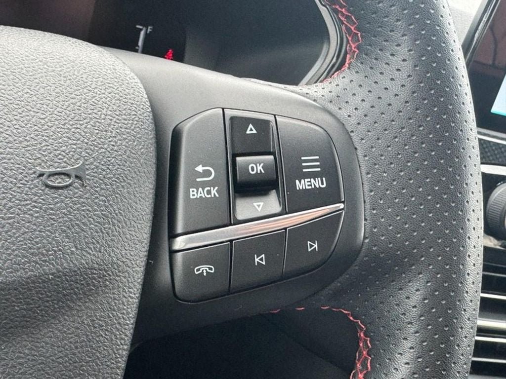 Used 2024 Ford Escape ST-Line AWD/4WD image 17