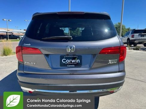 Used 2018 Honda Pilot Touring image 8