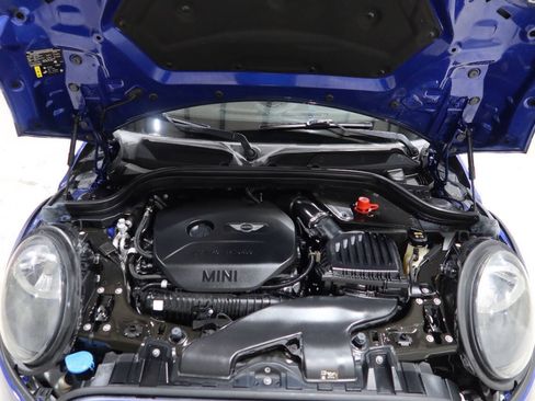 Used 2019 MINI Cooper S w/ Signature Upholstery Package FWD image 9
