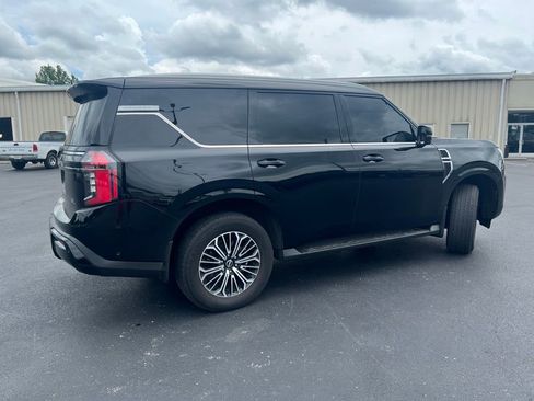 Used 2025 Nissan Armada SL w/ Captain's Chari Seat Package AWD/4WD image 3