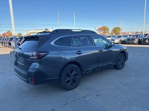 Used 2021 Subaru Outback Onyx Edition XT image 3