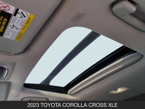 Used 2023 Toyota Corolla Cross XLE w/ Convenience Package image 21