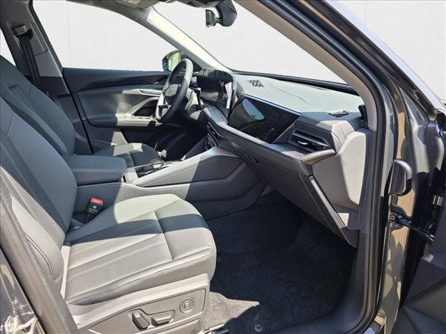 New 2025 Audi Q5 Premium w/ Convenience Package AWD/4WD image 11