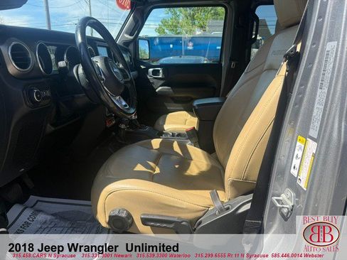 Used 2018 Jeep Wrangler Unlimited Rubicon w/ Dual Top Group AWD/4WD image 10