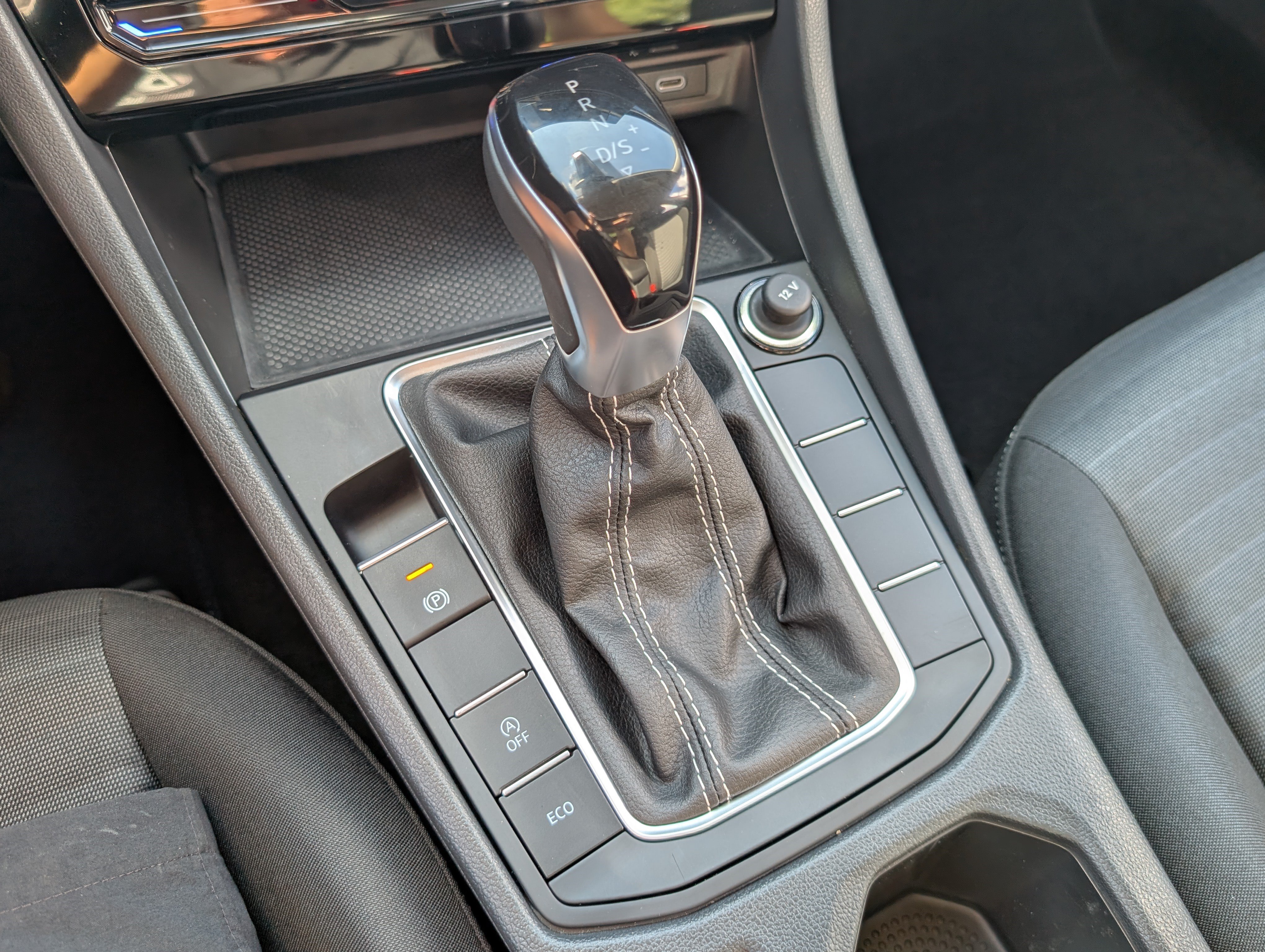 Used 2025 Volkswagen Jetta S FWD image 29