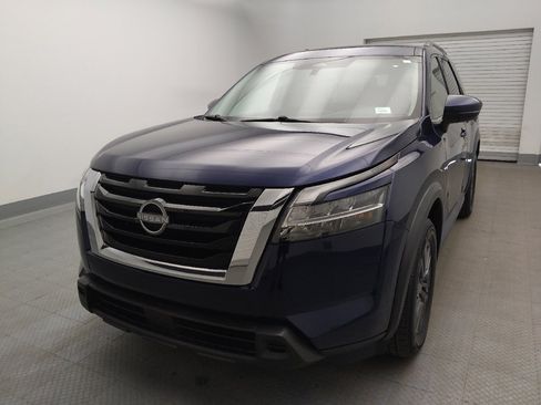 Used 2022 Nissan Pathfinder SV FWD image 15